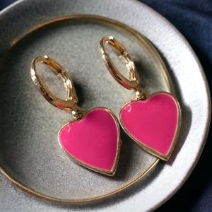 Dainty Vintage gold tone metal pink enamel glazed heart shaped earrings